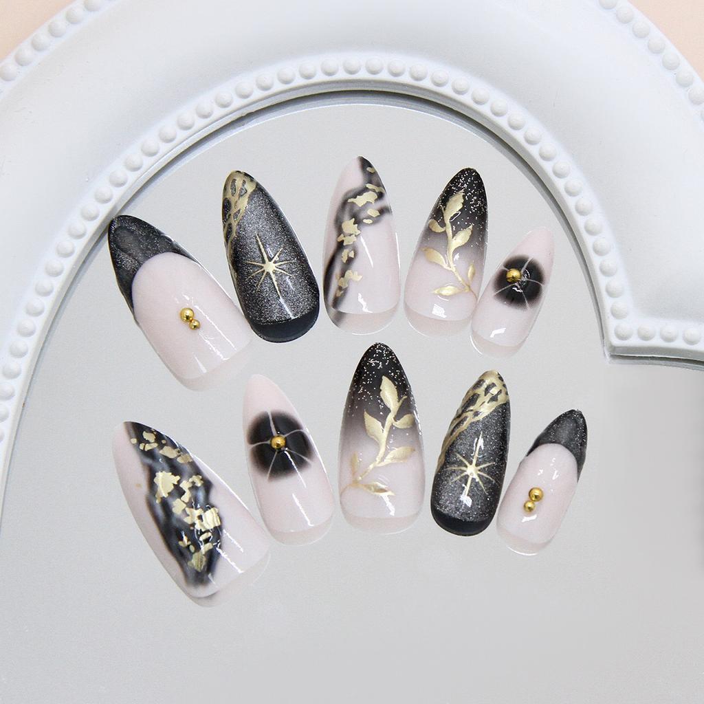 Three-dimensional cat's eye gilt star French shell pattern fashionable sweet and cool ins wind removable manicure 24 pieces