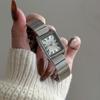 Sigurd Vintage Roman Women's Watch - Square Dial with Stylish Stainless Steel Strap