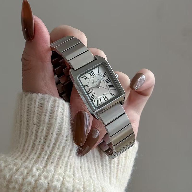 Sigurd Vintage Roman Women's Watch - Square Dial with Stylish Stainless Steel Strap