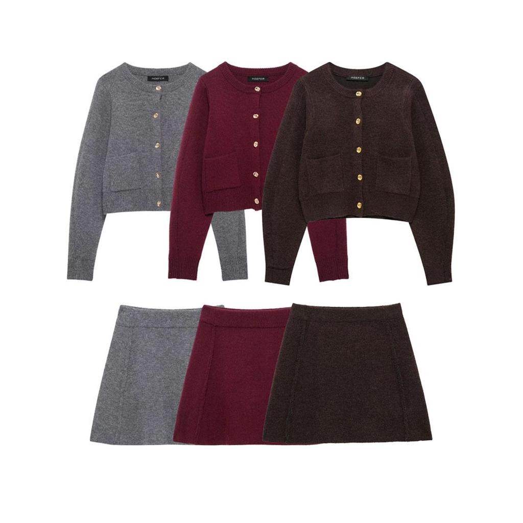 2024 Winter Women's European & American Style Round Neck Long Sleeve Knitted Cardigan & Half Skirt Set