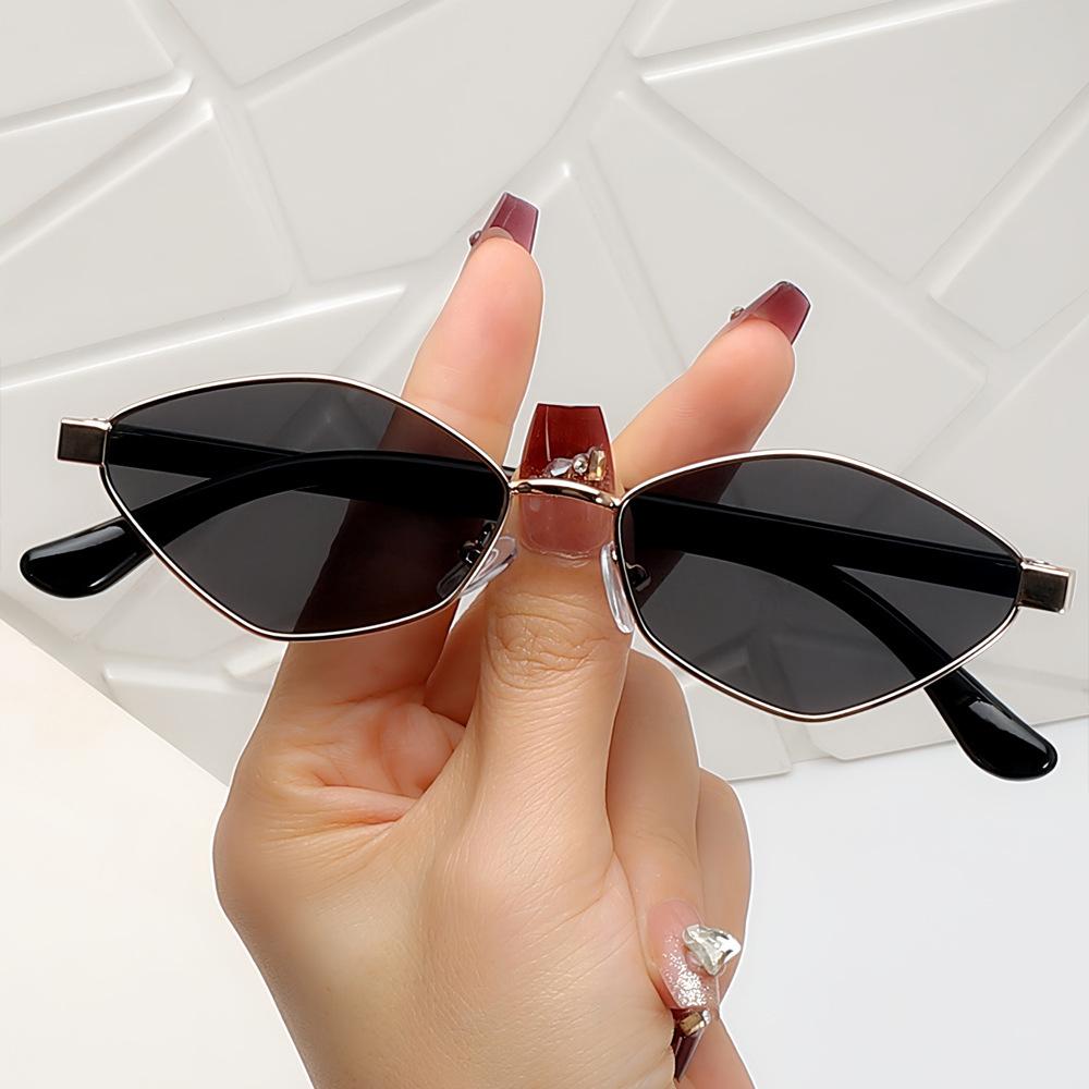Classical Small Frames Multi Sided Sunglasses Female Fashion Eye Spectacles Outdoor UV Protection Full Frames Spectacles Stylish Male Eye Spectacles