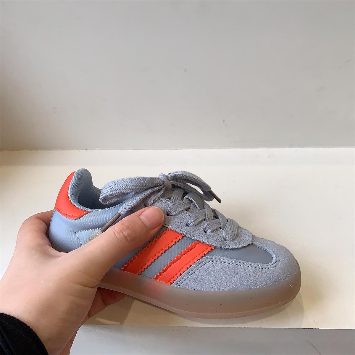 

Детская обувь в корейском стиле конфетных цветов, дышащая спортивная обувь для девочек, немецкие тренировочные туфли, мягкая подошва, кроссовки для мальчиков 35 озеро синий