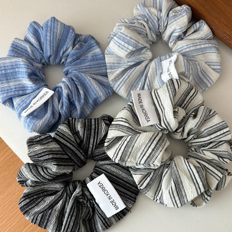 Sea Salt Stripe Scrunchie: Versatile Daily Hair Tie for College Style
