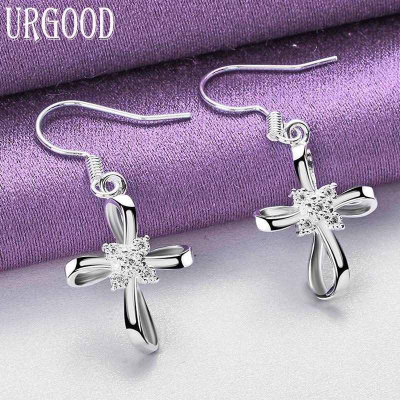 

Ювелірні вироби зі срібла 925 проби AAA із цирконовим хрестиком 1.90*1.80vm