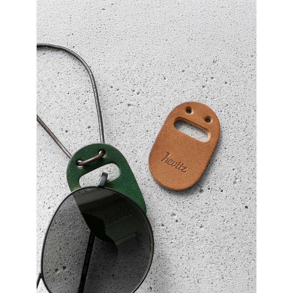 

Держатель для солнцезащитных очков Hevitz 3837 Red