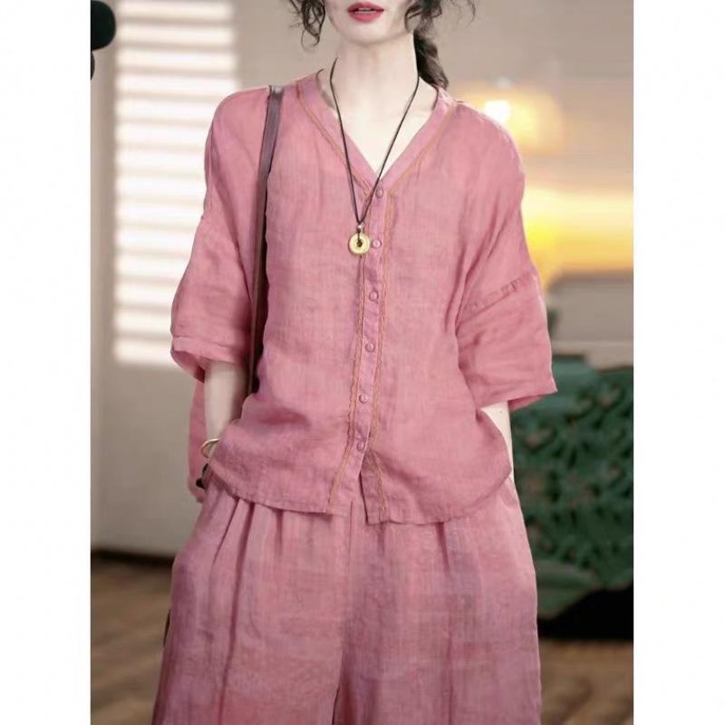 

Chic Spring/Summer Light Luxury Fashion Set: Elegant Loose Slimming Top + Versatile Trousers for Women L