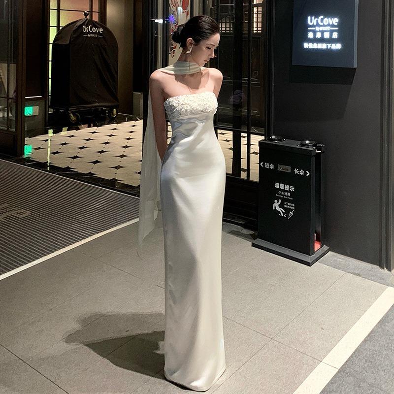 White One-word Shoulder Tube Top Dress Women's Senior Sense Socialite Evening Dress Heavy Industry Sequined Satin Sense Hip Wrap Dress