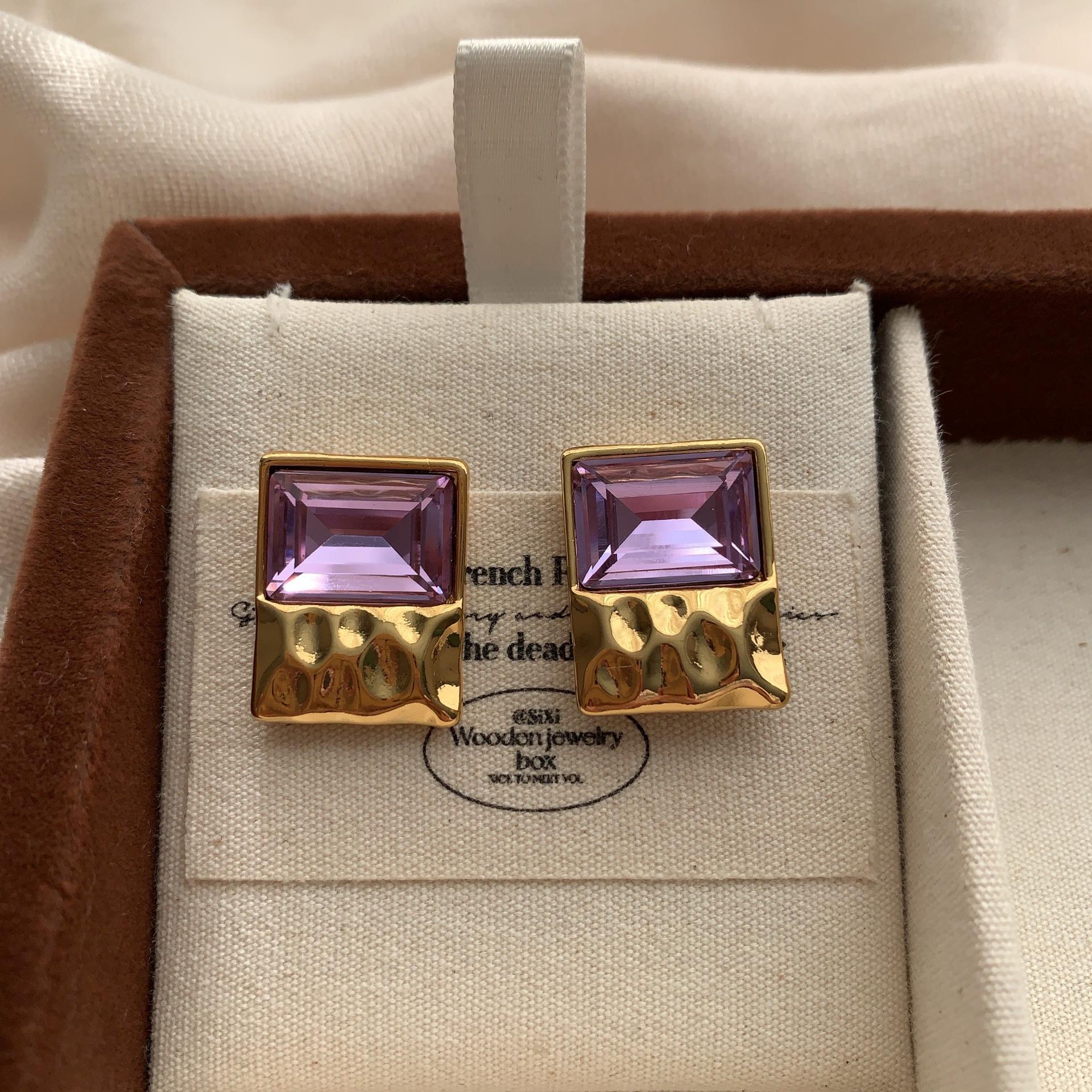 

Square metal lavender spar stud earrings light luxury retro fashion exquisite high sense personalized versatile earrings women
