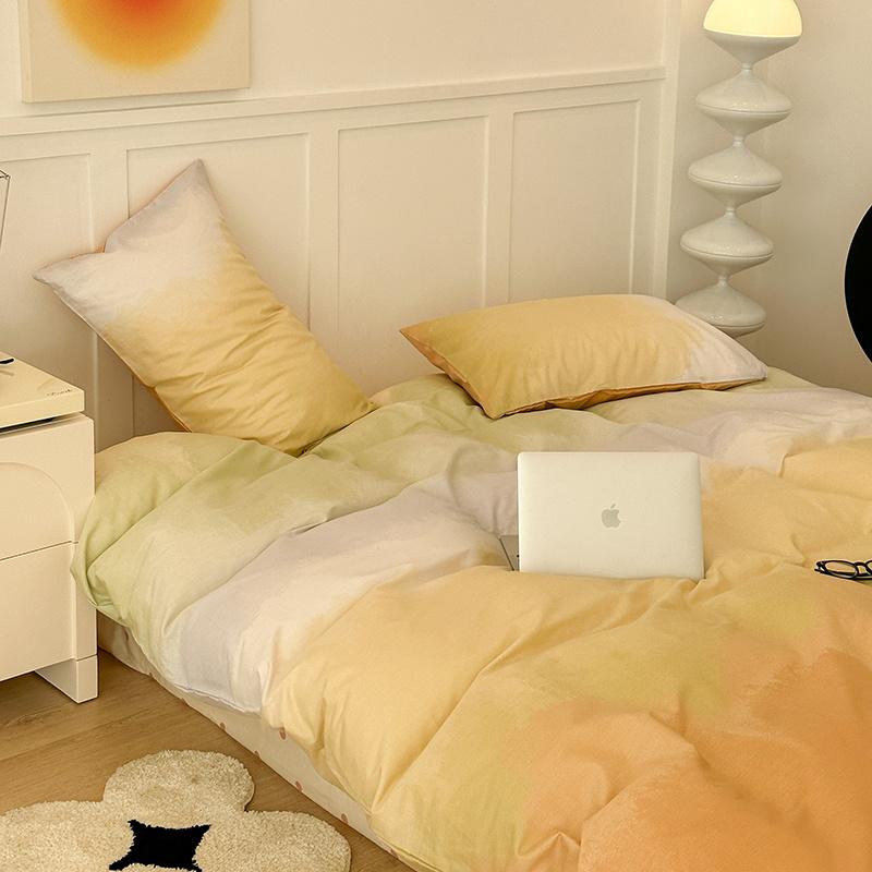 Sanfte Morandi-Farbverlaufs-Waschbaumwoll-Bettlaken-Vierteiliges Set Unifarbener Bettbezug Dreiteiliges Set Bettbezug