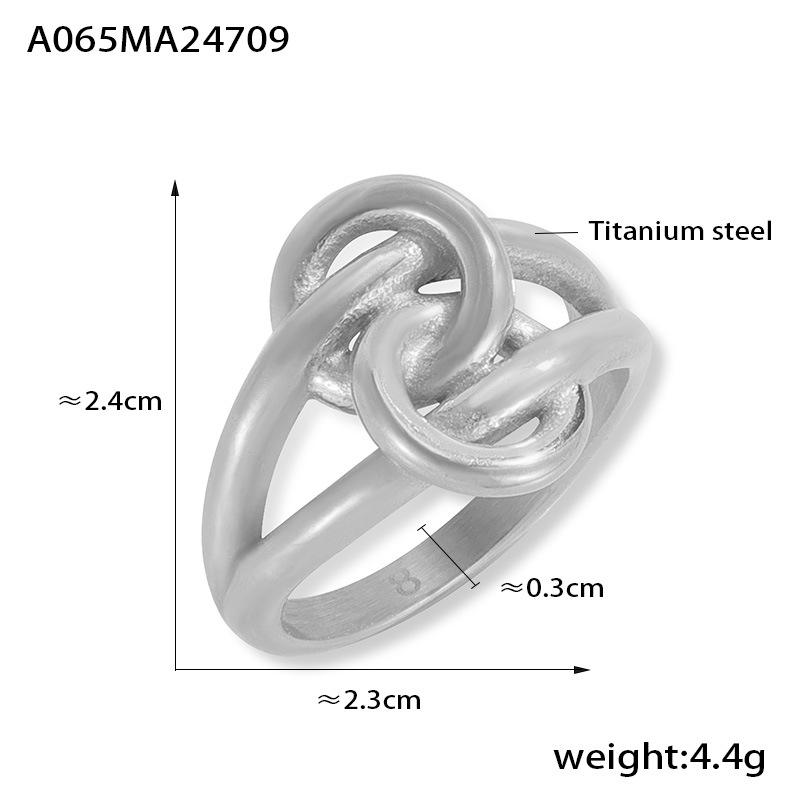 Unique Interlocking Double-Layer Hollow Design Gold-Plated Titanium Steel Ring