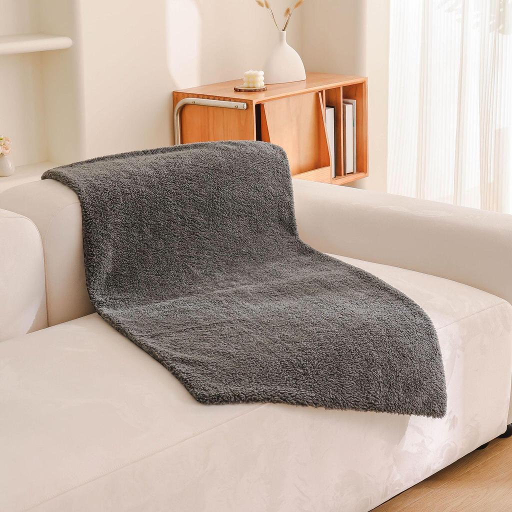 Self-Heating Lambswool Dog & Cat Bed Pad