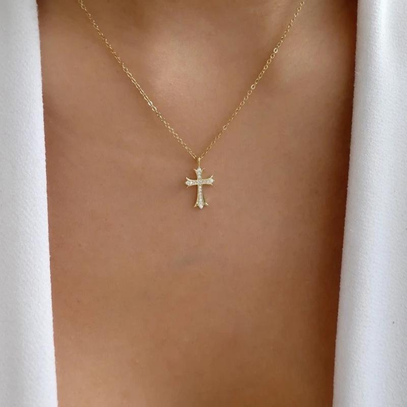 

Rhinestone cross necklace wholesale European and American diamond pendant jewelry women s high-end retro autumn and winter sweater chain