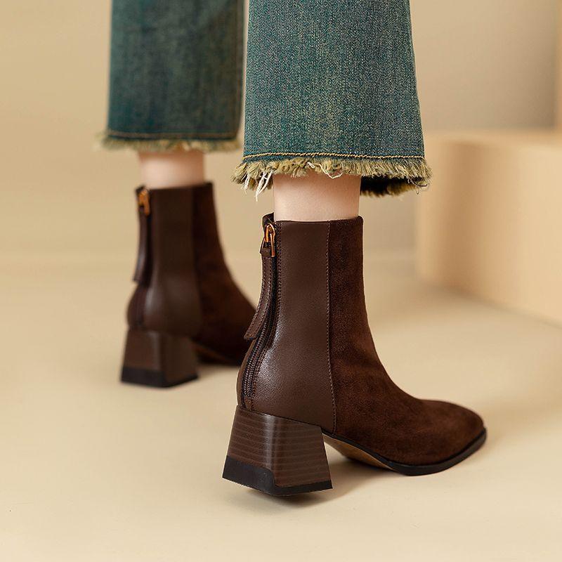 Giant and thin French brown temperament thick heel short boots 2025 autumn and winter new square head high heel Chelsea ankle boots women
