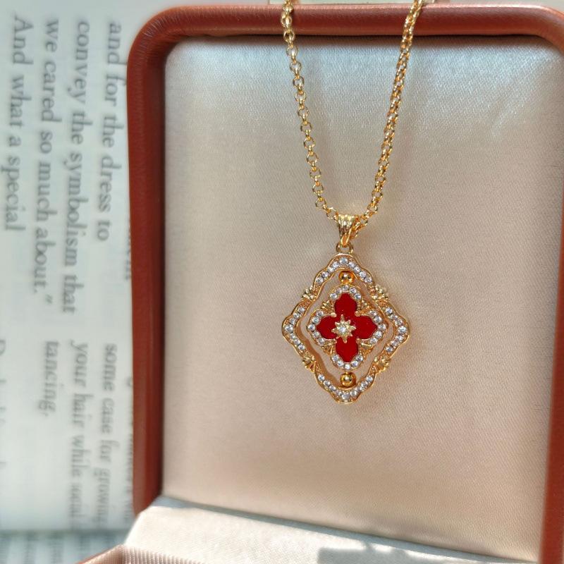 French Antique High-End Sense Versatile Rotating Double-Sided Four-Leaf Clover White Shell Necklace Light Luxury Design Court Style Collarbone Chain