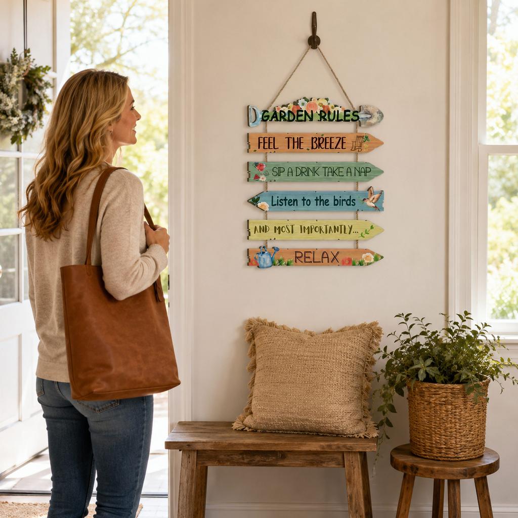 Garden wooden hanging decoration
