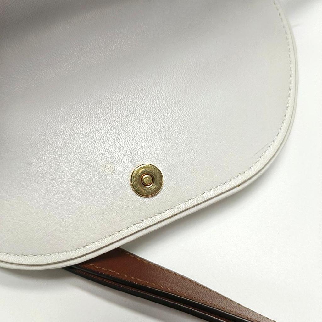 [Pre-Owned] Olympia Quilted Lambskin Half-Moon Bag - Very Good #1R5UGIX