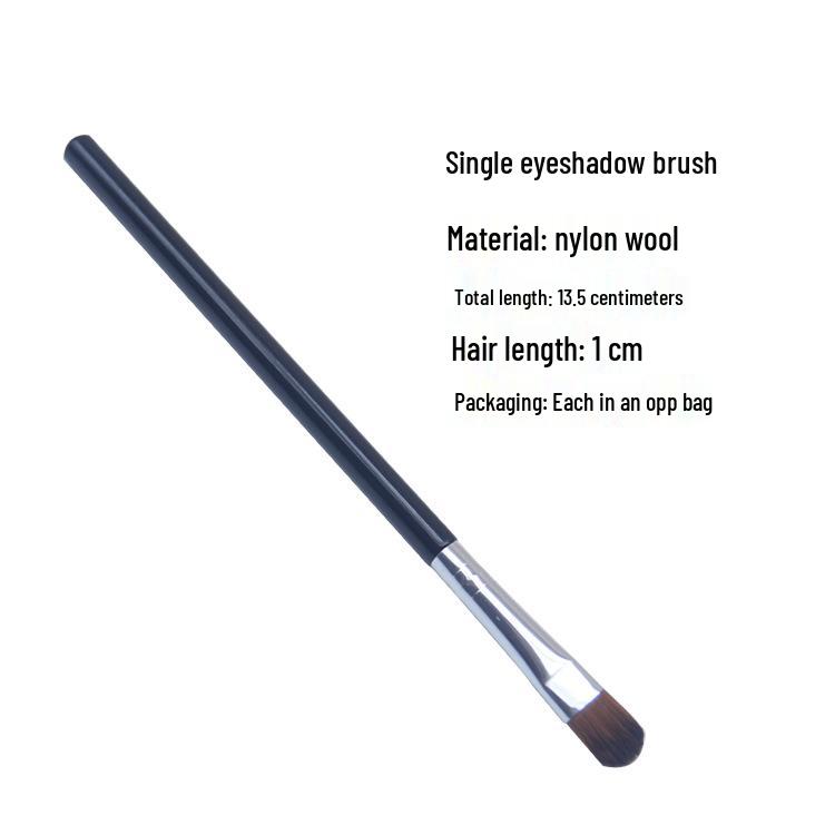 

Angled Pony Hair Eyeshadow & Contour Brush