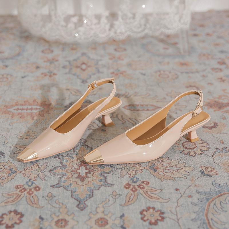 

3168-A11 красные туфли на высоком каблуке, высокое чувство 2025 весна и лето новая модная сумка сандалии с закрытым носком лакированная кожа офисная обувь 40 телесный