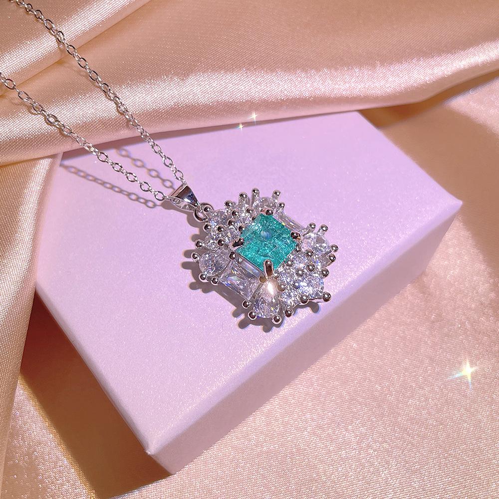 Exquisite Jewelry Set Paraípa Crown Square Stud Earrings Flower Zircon Ring Women's Three-piece Party Wedding Birthday Gift