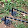 1/2 Stück 30/40/50CM Garten-Unkrautstecher 4 Zähne Manueller Unkrautstecher Manganstahl Geschmiedeter Garten-Unkrautstecher Entferner Garten-Rasen-Unkrautstecher