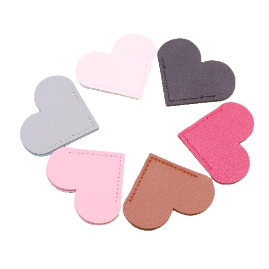 Heart Leather Bookmark Corner Clips: Non-slip, Moisture-proof Reading Tool