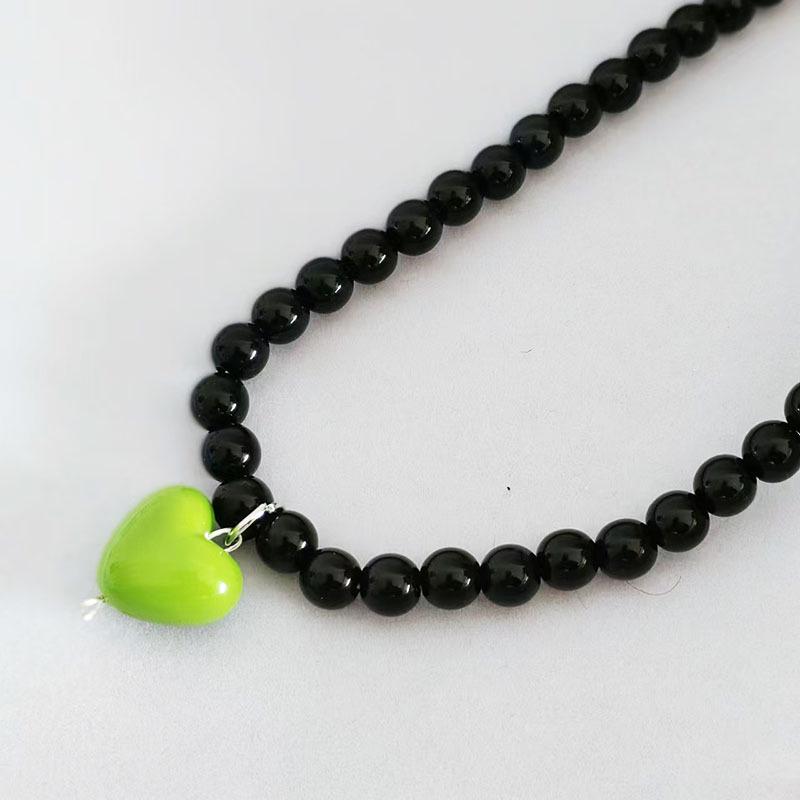 2024 Red Heart Beaded Choker Necklace - Women's Niche Design for New Year's Eve