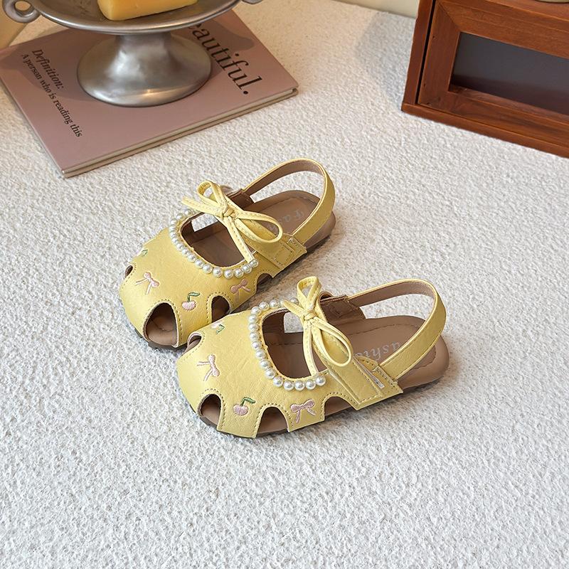 2026New Summer Sandals for Children, Fashionable Casual Sandals, Closed-toe Beach Shoes, Girls' Sneakers, Baby Shoes
