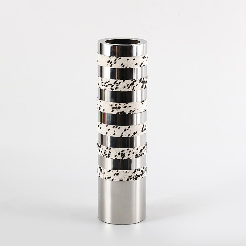 Modern Light Luxury Ring Leather Metal Flower Ornaments Model Room Art Large Diameter Flower Vase Soft Decorations