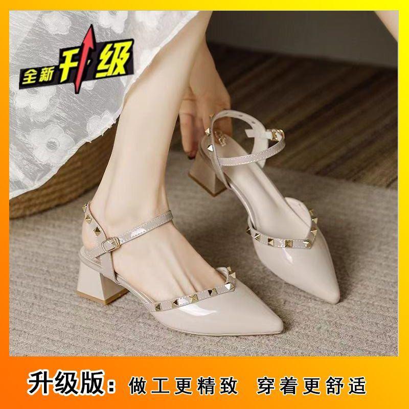 Single Shoe Design Sense Niche Fashion High Heels 2025 Summer New French Thick Heel Word with Bag Head Sandals Women