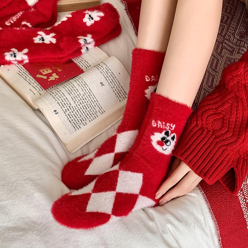 Weihnachtsjahr Rote Socken Damen Herbst und Winter Fleece Verdickt Nerzfleece Cartoon Niedlich Damen Socken Flauschig Mittellange Socken Damen