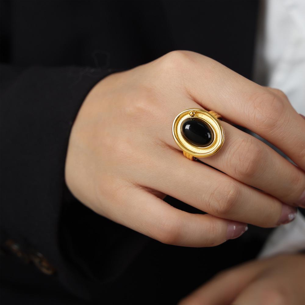 Exquisite Agate Pendant OT Clasp Necklace & Personalized Titanium Steel 18k Gold Ring Set