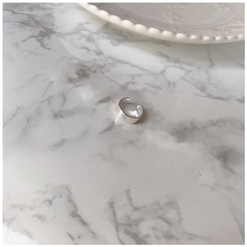 

Корейская версия Sweet S92 Full Body Ear Clip Simple Universal Glossy Ear Clip Niche Design Ear Women