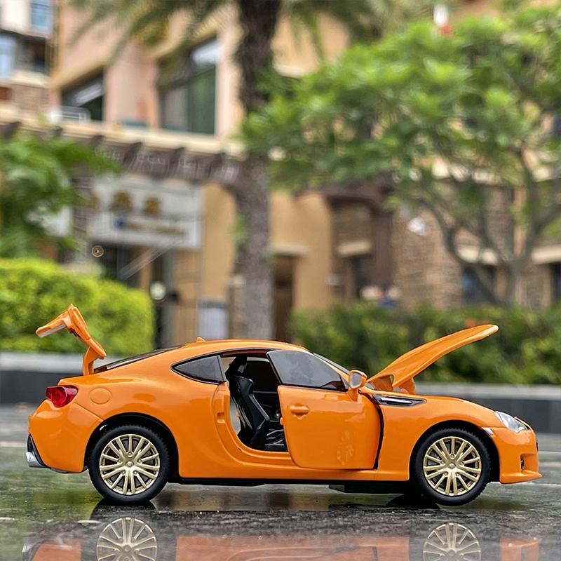 1/32 Subaru BRZ Alloy Sports Car Model Diecast Metal Toy Simulation Vehicles Sound Light Collection Series Boy for Childrens Toy Gift