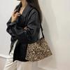 Nylonová taška přes rameno s leopardím vzorem vysoce kvalitní velkokapacitní módní měkká oblíbená crossbody kabelka