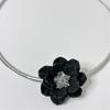 Tooxika Lüks Küçük Üç Boyutlu Siyah Çiçek Yaka Moda Yüzle Uyumlu Choker Köprücük Kemiği Kolyesi