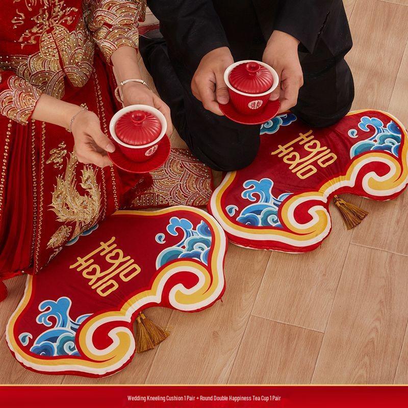 Red Wedding Kneeling Cushions for Tea Ceremony and Bride's Address Change - Complete Cotton Set.