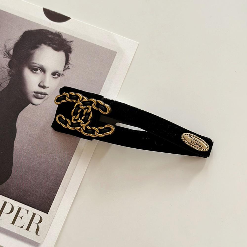 

Autumn and winter Korean letters black velvet side bangs hairpin forehead bb clip small fragrant style simple clip headgear