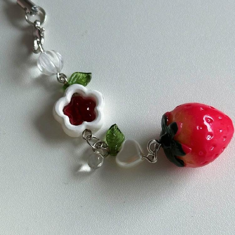Sweet Strawberry Beaded Pendant Charm for Mobiles and Key Holders Phone Lanyards