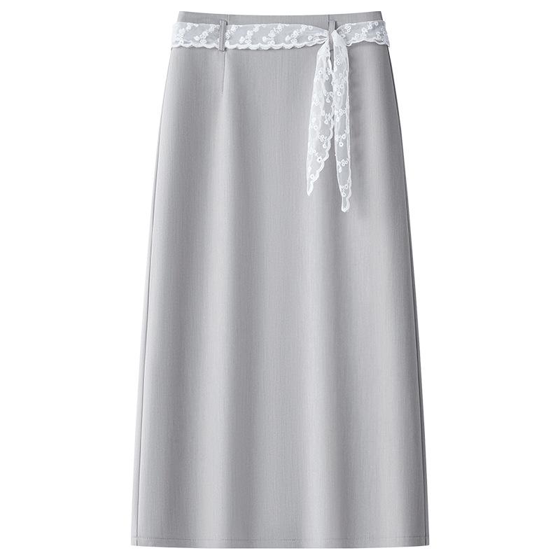 Damska biała koronkowa spódnica midi w kształcie litery A – dopasowana w biodrach, casualowa i petite, kolekcja lato 2025