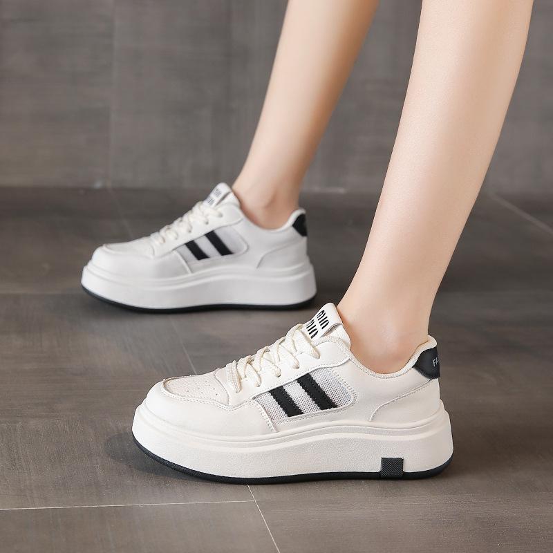 Platform White Shoes Women's Spring Wear 2025 New Popular Versatile Angola Red Sponge Cake Casual Sports Shoes