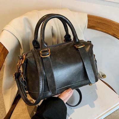 Niche Design Simple Retro Shoulder Portable Commuter Bag Women's Winter New High-end Pillow Bag