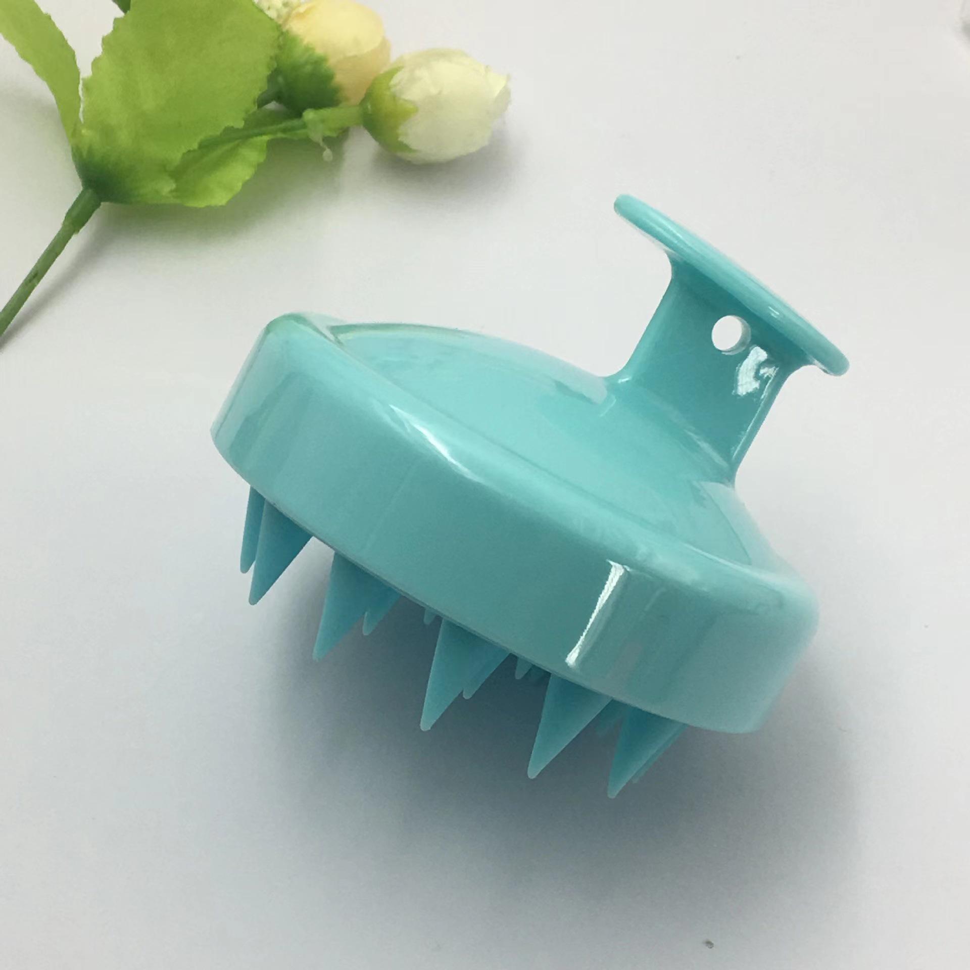 

Масажна щітка для шампуню - Круглий інструмент для ванни та перукарні з зубцями гребінця. 300 pcs зелений/смарагдовий