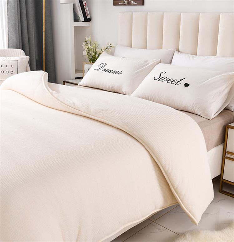 Xinjiang Cotton Comforter: All-Season Quilt with Cotton Batting for Students and Dorms