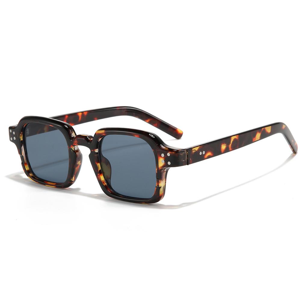 Ins Popular Square Sunglasses Women Men Rivets GREEN Shades Punk Blue Sun Glasses UV400 Vintage Luxury Brand Eyeglasses