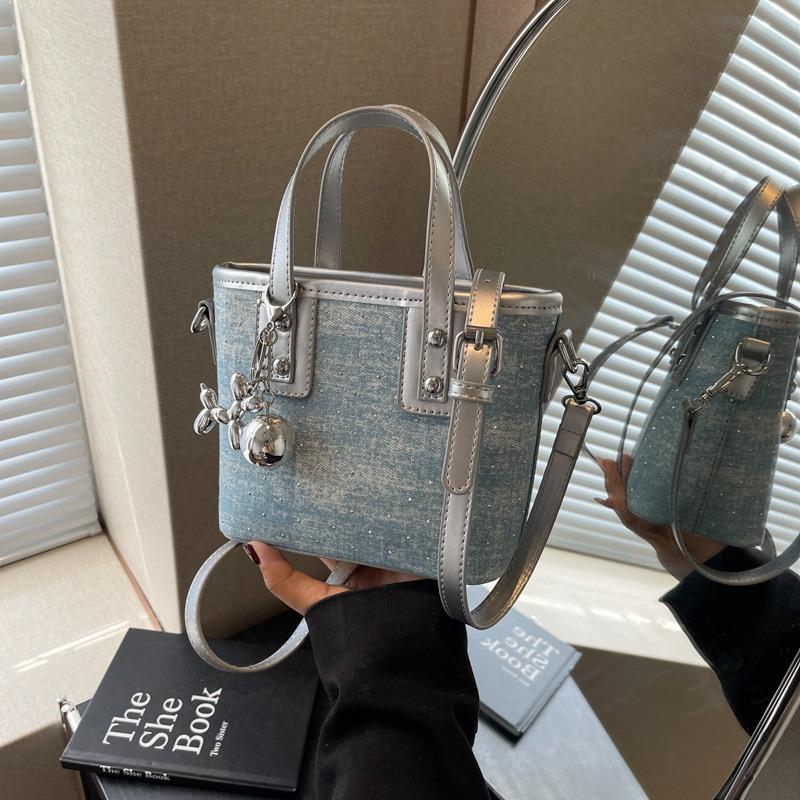 Summer Popular Contrasting Color Small Bag Women's New Fashion Versatile Messenger Bag Portable Bucket Bag