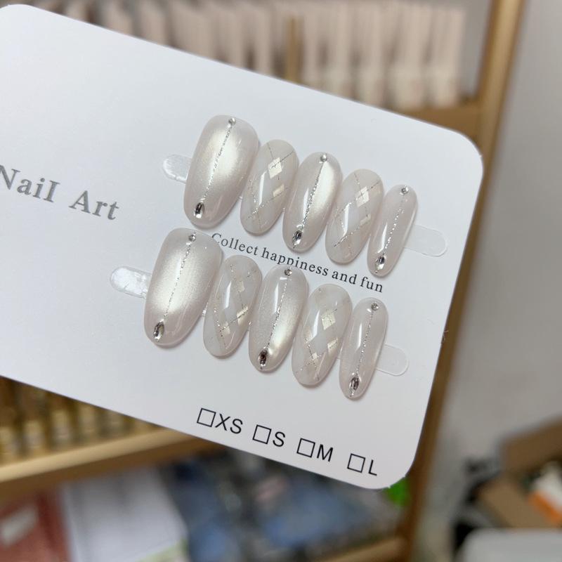 

Клетчатый Мечта Белый Градиент Кошачий Глаз Минималистичный Глиттер Ручная Работа Накладные Ногти