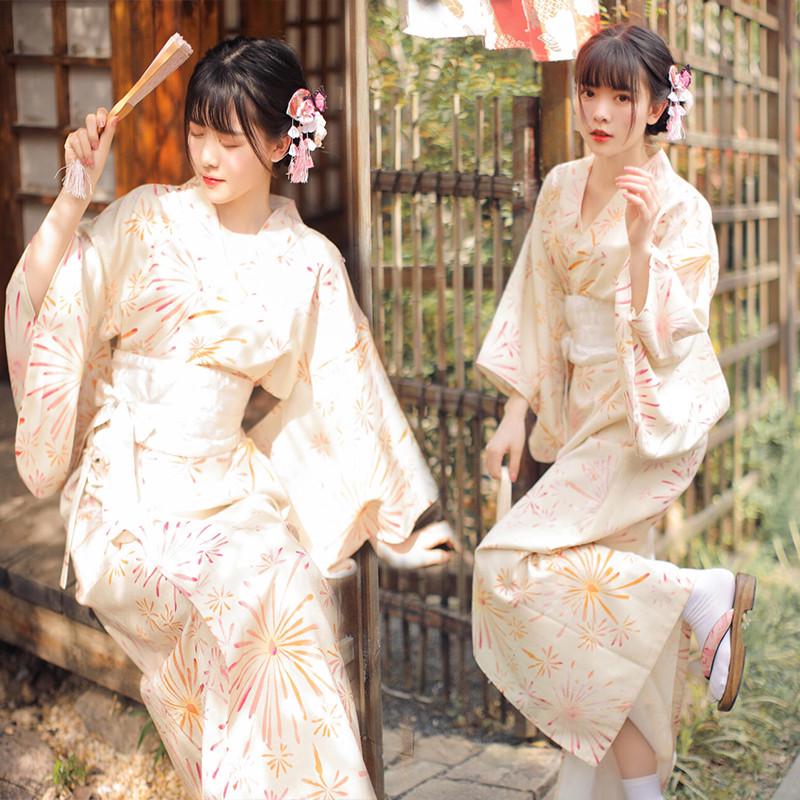 Japanese Furisode Kimono: Women's Traditional Formal Wear for Photography