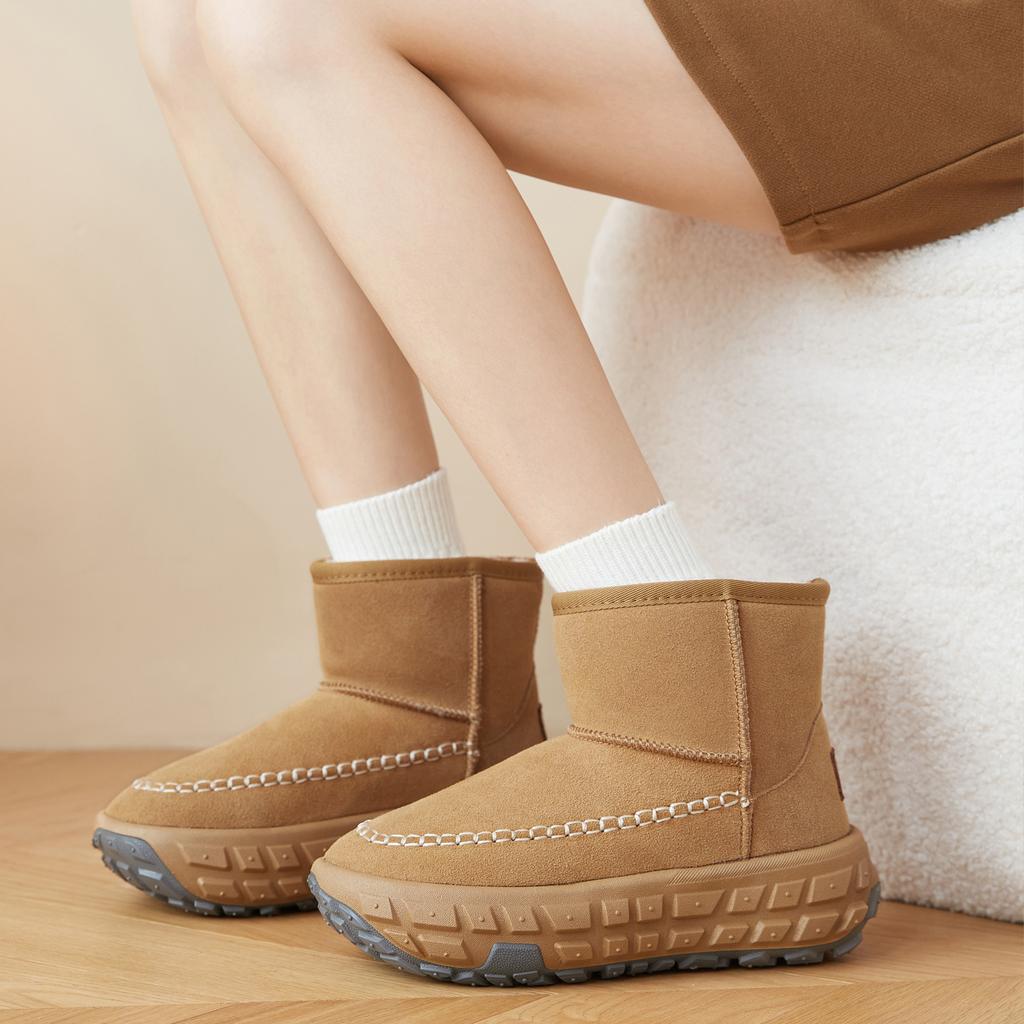 Autumn and winter snow boots women's new durian sole velvet short boots winter casual versatile thick-soled thickened cotton shoes