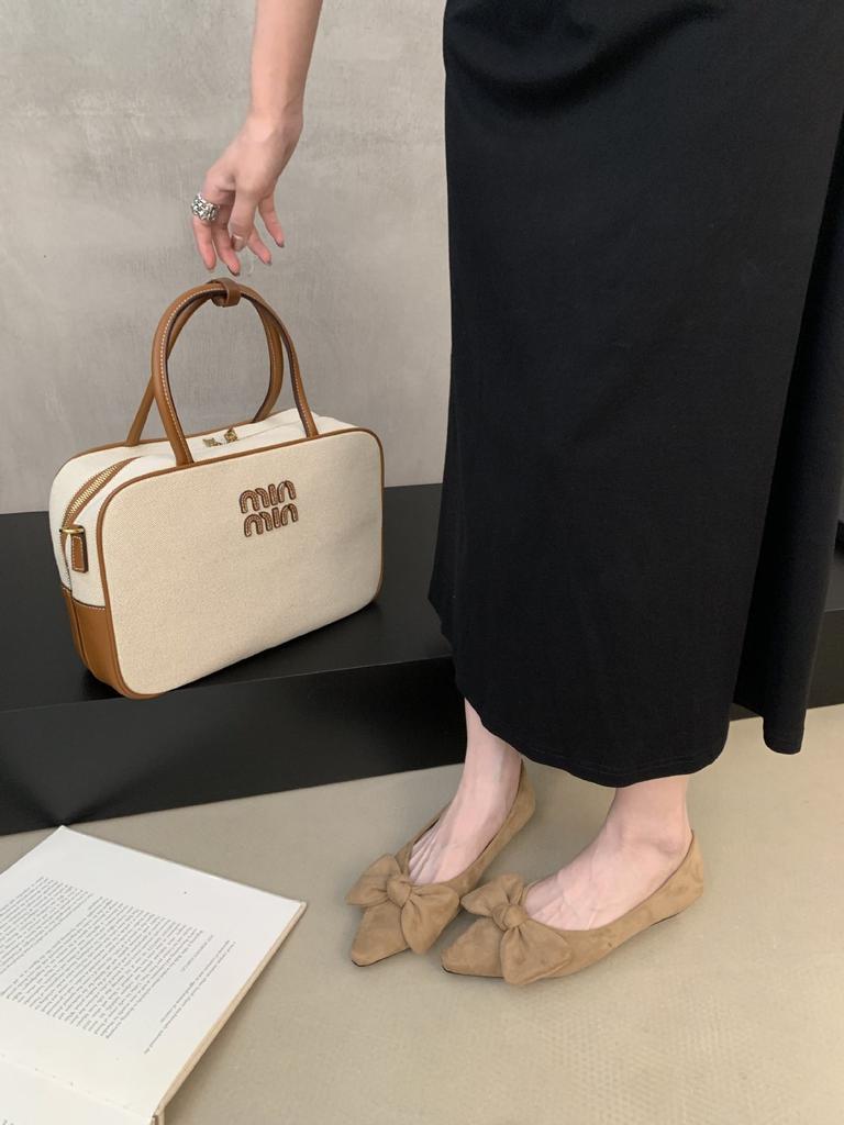 Flat single shoes women's 2025 new pointed shoes rubber sole bow black work ladyshoes