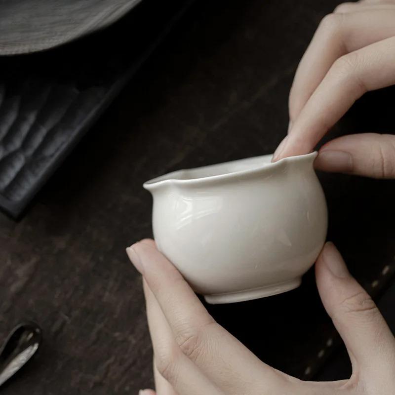 100ml Retro Gras Asche Glas Teetasse Blumenmund Meistertasse Handgefertigte Teeschale Kleine Riechschale Chazhan Kung Fu Teegeschirr